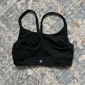 Black lululemon sports bra